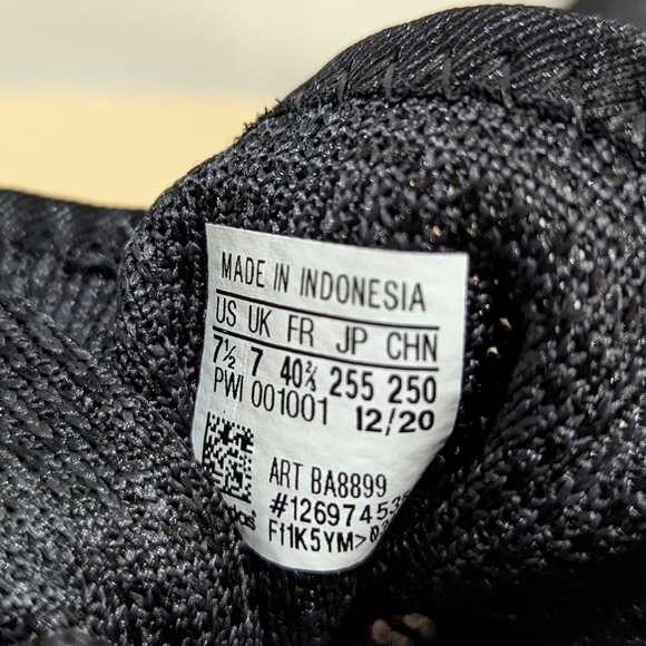 Adidas PureBOOST - Men's 7.5 or Wmn's 8.5 - Picture 8 of 9